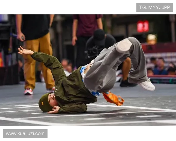 极限运动联赛特别报道:北京街舞队如何逆袭成冠军的精彩历程 极限运动联赛特别报道:北京街舞队如何逆袭成冠军的精彩历程