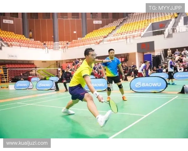 武汉羽毛球队的灵活性揭秘与训练背后的故事探讨 武汉羽毛球队的灵活性揭秘与训练背后的故事探讨