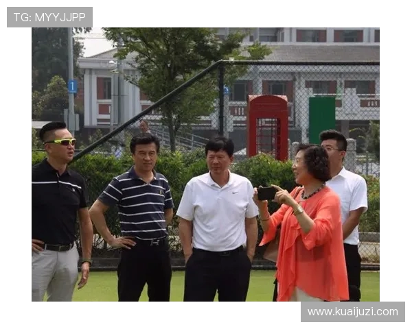 深圳网球队比赛经验分享与提升策略的深入探讨 深圳网球队比赛经验分享与提升策略的深入探讨