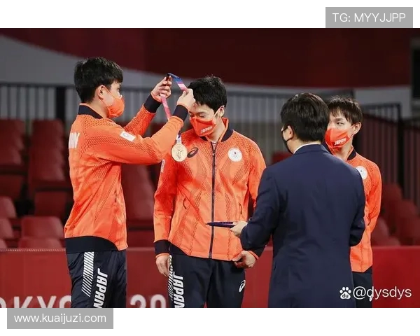 许昕与黄镇廷的精彩对决谁将赢得乒乓球赛场的荣耀与胜利