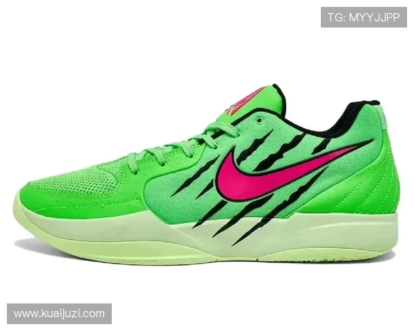 贾莫兰特的篮球之路：从新秀到全明星的辉煌蜕变与挑战